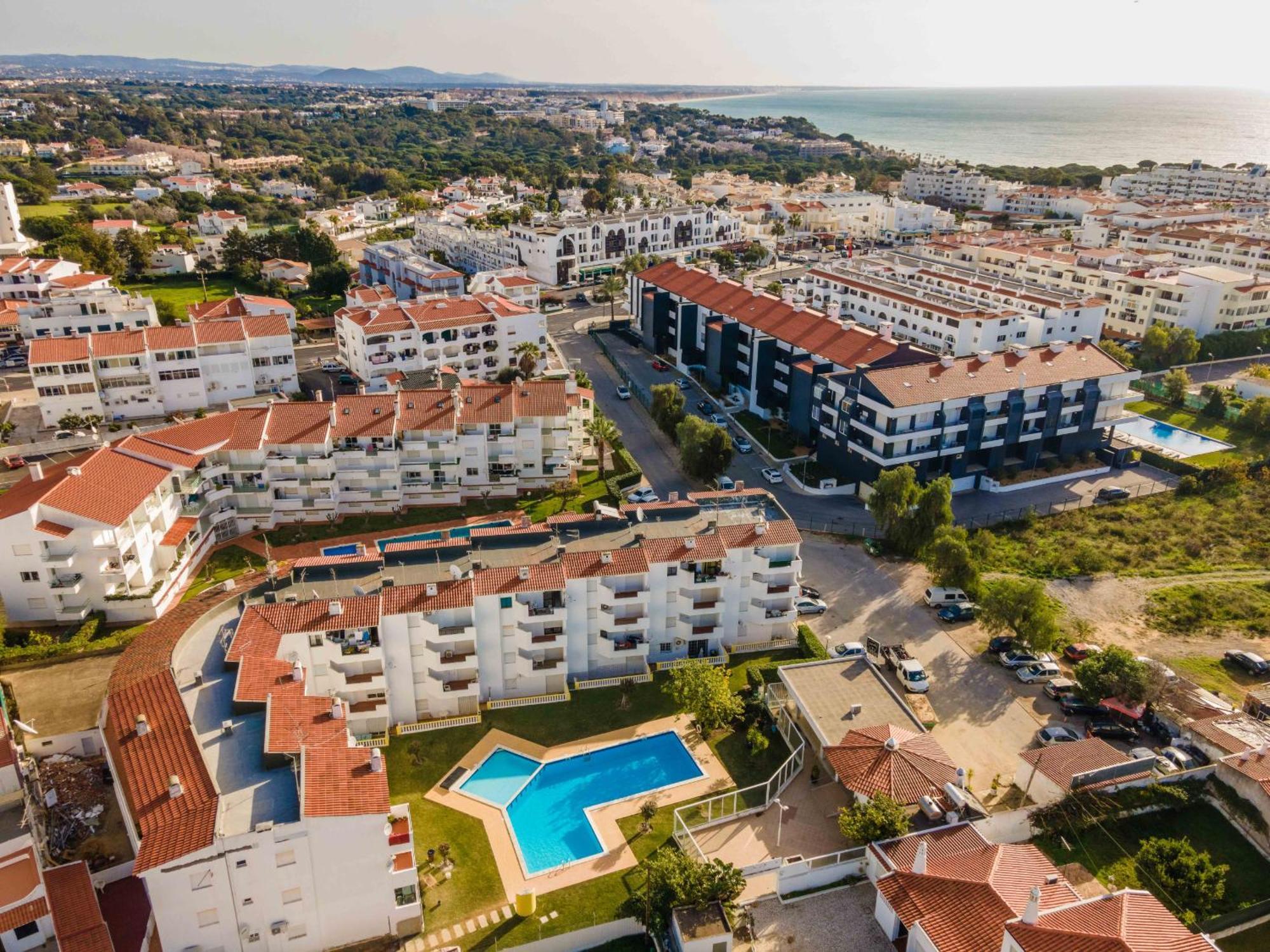 Santa Eulalia 2-Bedroom Apartment - Swimming Pool - Wifi Albufeira Extérieur photo